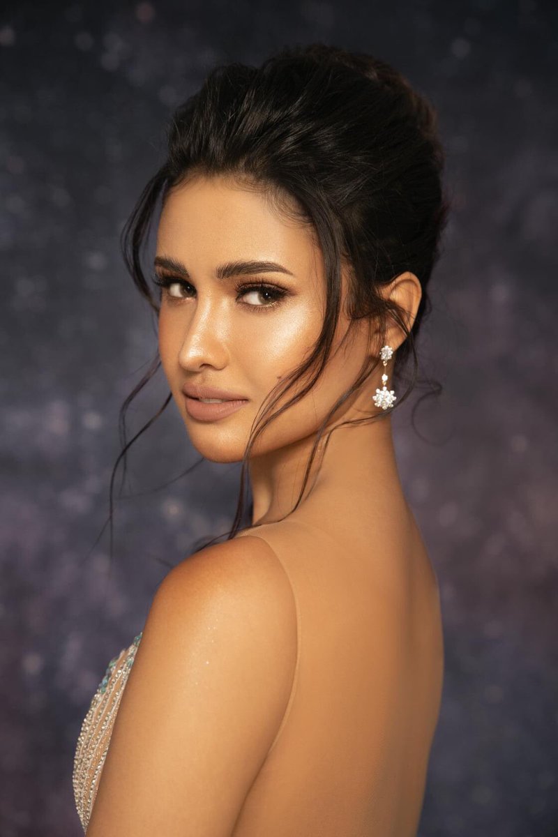 sanderthunder's tweet photo. Just wait. ✨🇵🇭 Praying for you, Rabiya. The stars will align for you. Remember there is a 109,048,269 Filipinos rallying behind you. You can do this! 👸🏼 #Rabiyaforthe5thcrown #AribaRabiya #MissUniverse https://t.co/l1SKcOEwee