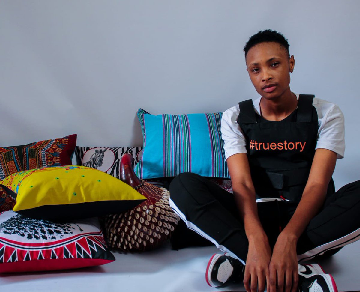 karabo_juju's tweet photo. #truestorykanga #HouseofBadimo #HouseofMadlozi @Kitmediasoluti1 kanga cushions, rugs and fleeze blankets https://t.co/wG86lAjW9H https://t.co/wqdVvlPJsw