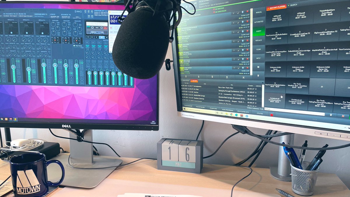 Live on your radio with today’s <a href="/blackdiamondfm/">Black Diamond FM</a> #SundayLunch music from <a href="/retrovideoclub/">Retro Video Club</a> <a href="/randolphsleap/">Randolph's Leap</a> &amp; <a href="/thedjangos/">Django Django</a> on the way!