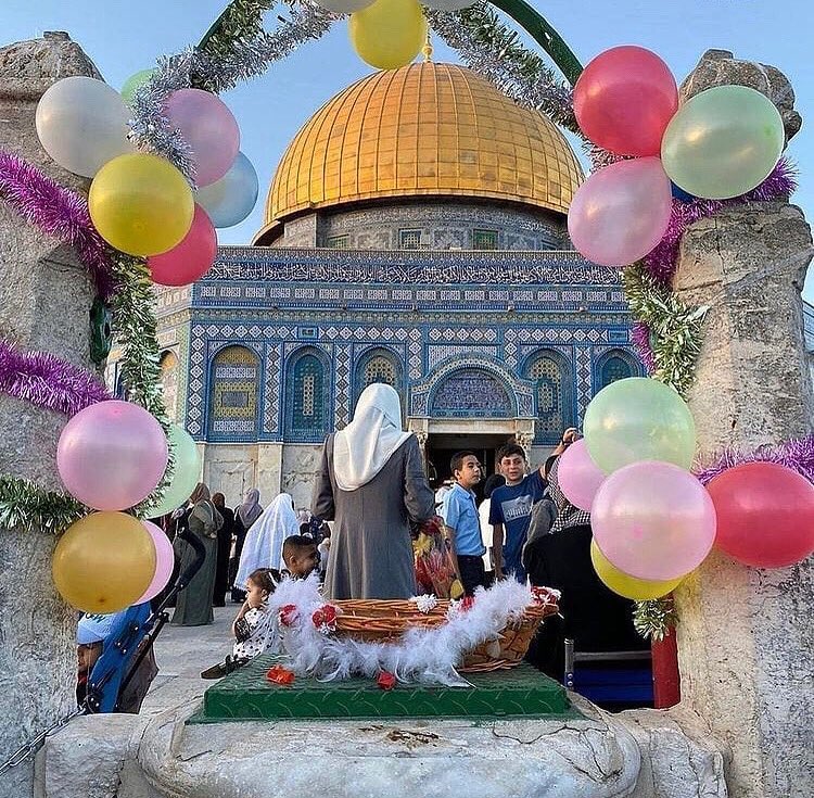 noor_ldn's tweet photo. #FreePalestine 🇵🇸
I’ve abandoned twitter for a while and have been posting educational resources and honest posts over on my Instagram story. It’s been a heavy Eid but let’s do better for our brothers, sisters and children. Use your voices and stand with justice. 🙏🏼❤️ https://t.co/aRfAAqSZ7V