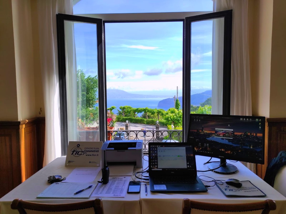 Il meglio sta nel fare ciò che ti piace in un posto che ti incanta☀️

📌🚙16° #Slalom #Sorrento – Sant’Agata

#wearecronos