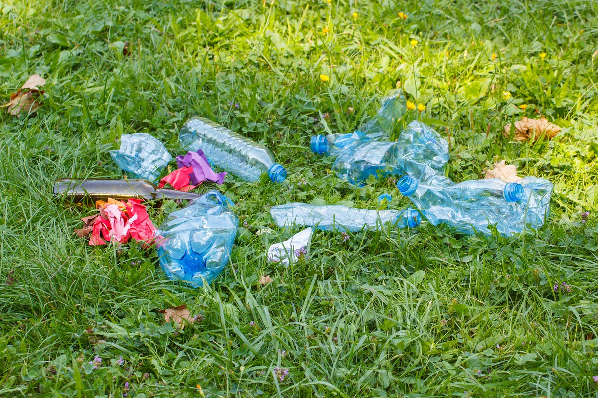 Please dispose of your rubbish correctly when spending time outdoors. If public bins are full, please put your rubbish in the bin at home and recycle where possible. ♻️