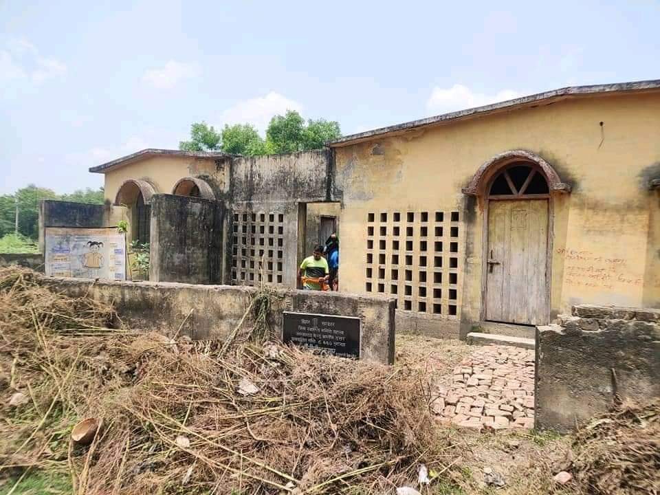 ImPraveenJha's tweet image. #openbangaonphc 

@mangalpandeybjp आप बनगांव पी एच सी के लिए अमंगल क्यों हैं ? क्या आपके दिमाग में इतना #भूसा था कि PHC में रखवाना पड़ा ?