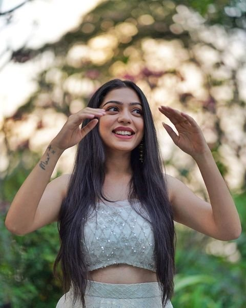 E1gjxC-UcAIcsZd?format=png&name=small