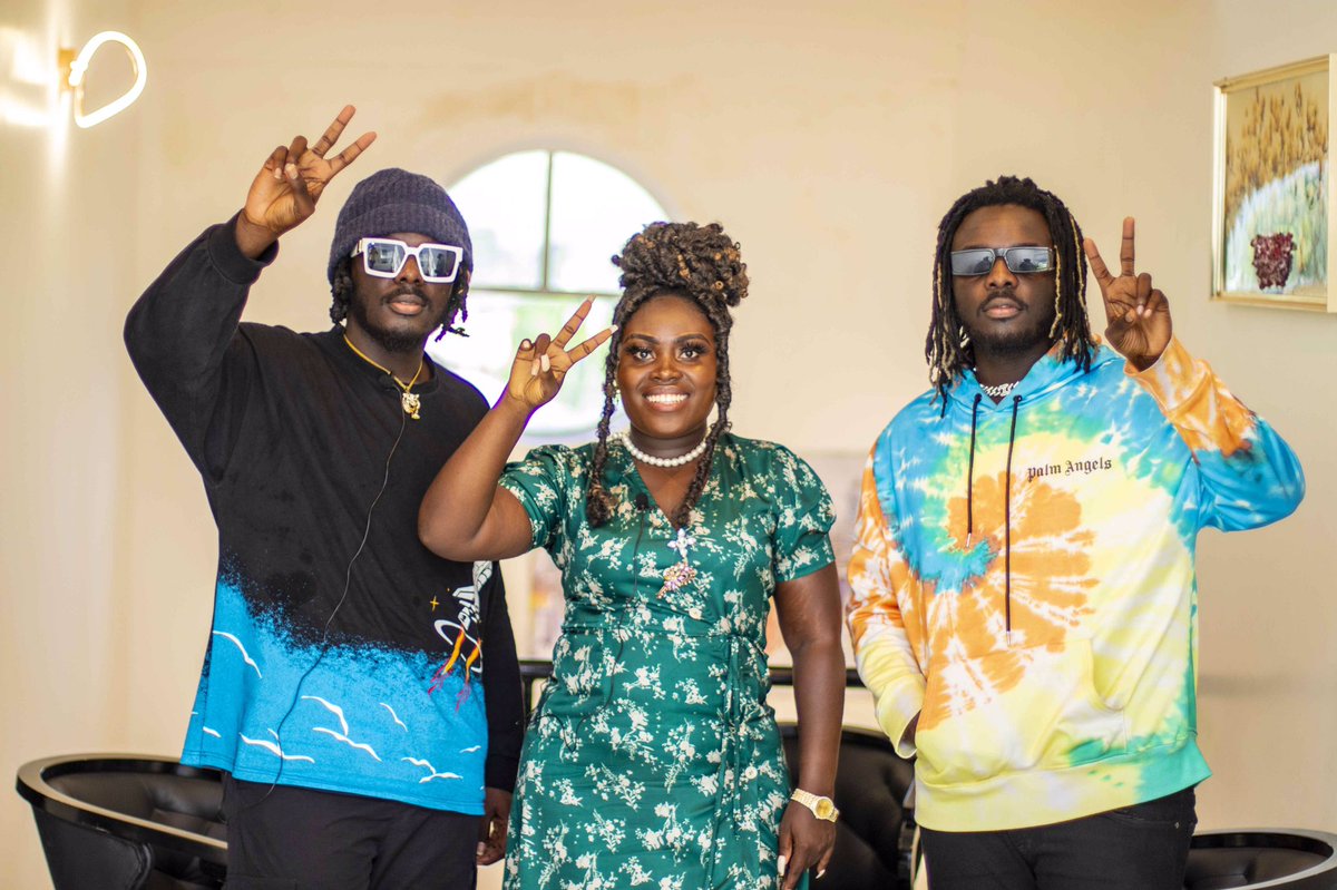 underzoneshow's tweet photo. “Today” on the UnderZone Show🔥🔥🔥 Join @GhDopeNation and @AtesemHemaa at 6PM

Subscribe to watch
https://t.co/ouHKzvCRan

#underzoneshow #interview #trending #dopenation #today https://t.co/EZV4Jm1JX5