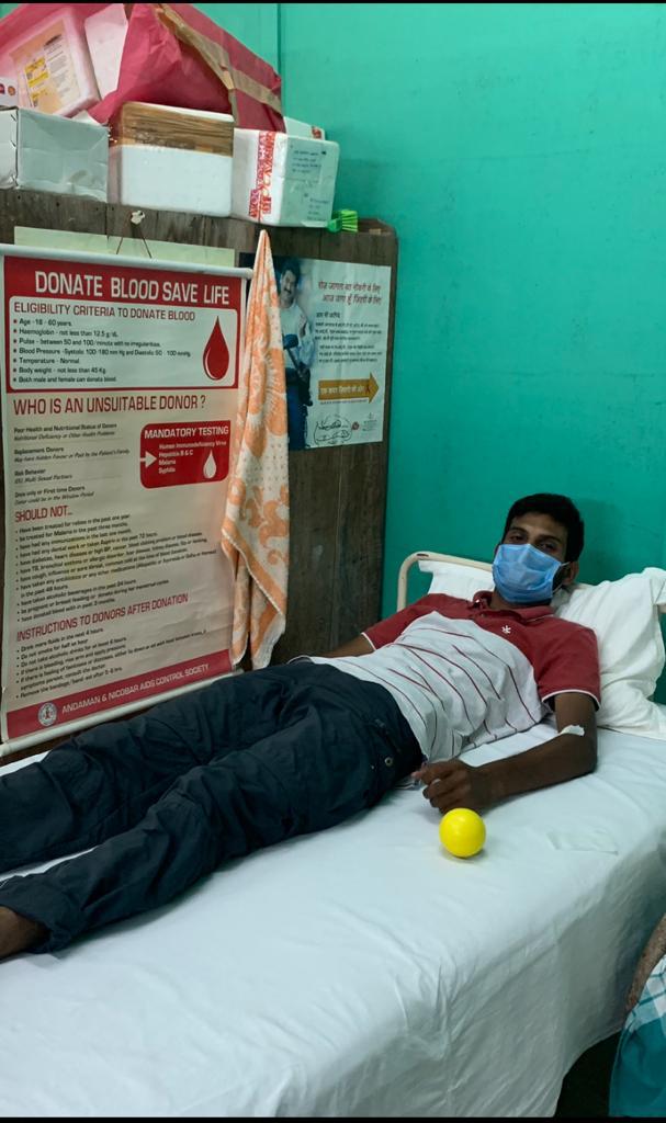 humanetouch_pbl's tweet photo. It takes a little time to donate blood, but requires a great force of goodness to donate blood to others and you are one of them.#HumaneTouch would like to thank Mk Najeeb and N Asif  for donating  blood today to a patient at CHC Bambooflat
#donatebloodsavelives 
#Andamans https://t.co/dlOXdQJ1x5