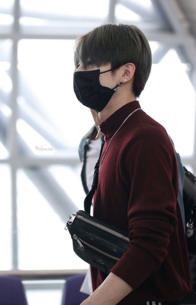 RyeoOoon's tweet photo. My forever favorite hot, legendary superior, secx, superb and mind blowing outfit on him 🔝 🔝 https://t.co/aQYKEi4zLt