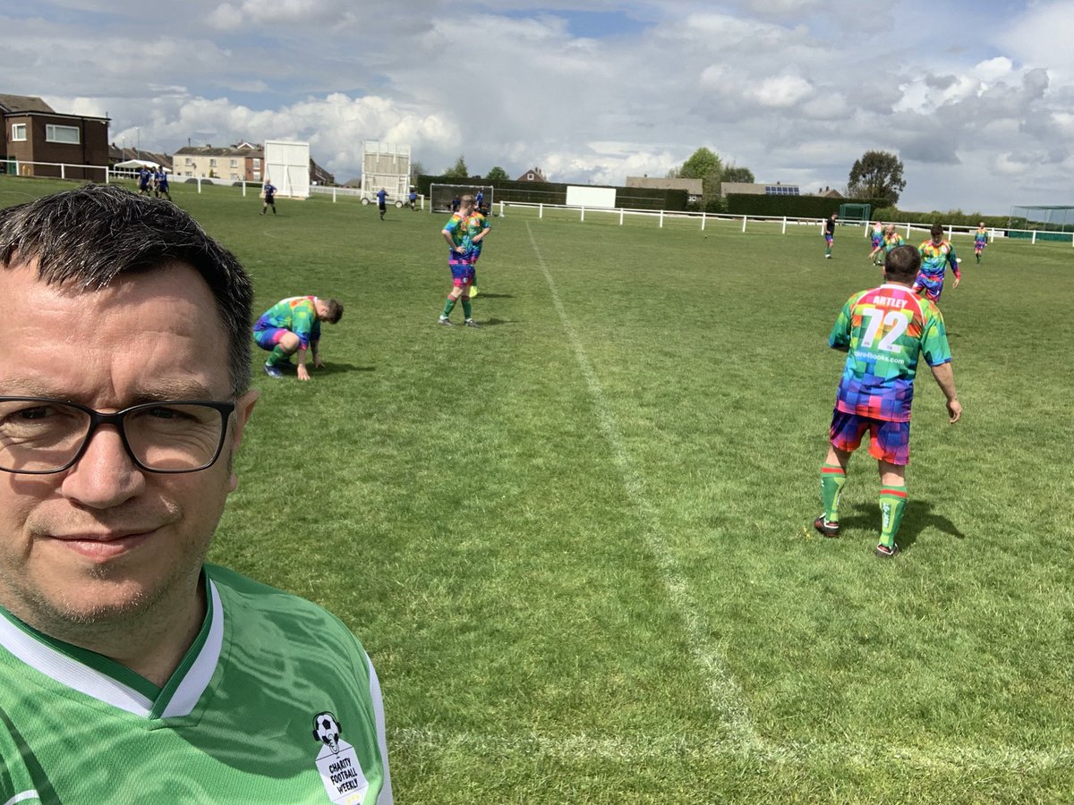 The <a href="/battlingfatlads/">Battling Fat Lads CFC</a> ride again!

First match against West Yorkshire Police Vets. 

Warmups are under way. 

#charityfootball #427days