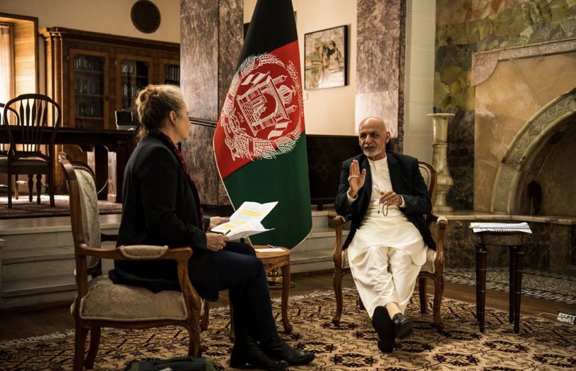 ZRustamy's tweet photo. Keine Macht auf der Welt konnte mich überreden, jetzt in ein Flugzeug zu steigen und dieses Land zu verlassen.  Es ist ein Land, das ich liebe, und ich werde bei der Verteidigung sterben.#AshrafGhani❤️ https://t.co/EQTEwikzPu