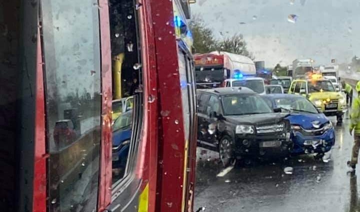 richmond_today's tweet photo. A1(M) closed after collision near Scotch Corner https://t.co/FKScTn0DBW https://t.co/8iRFKyqqTP