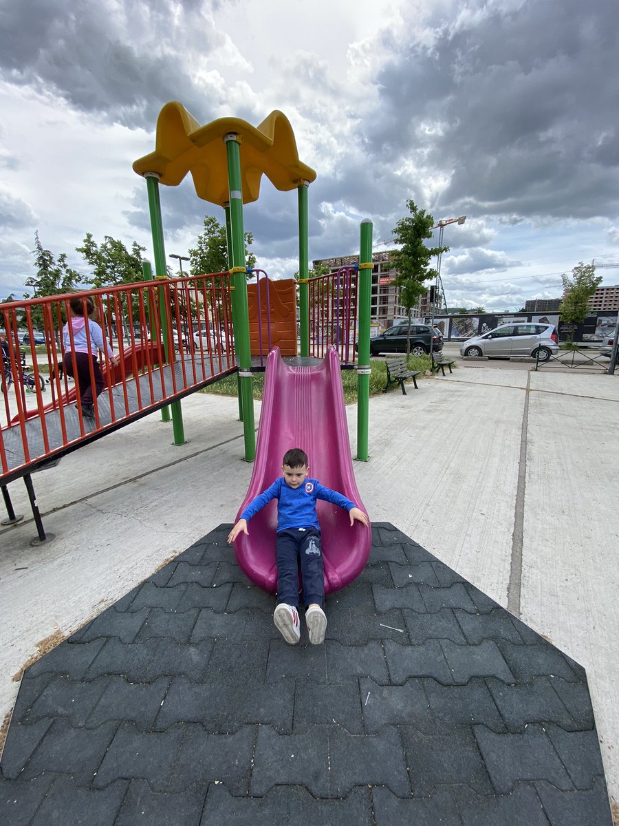 ArlindaBinjaku's tweet photo. #childrenfriendlycities #tirana #ishfushaeaviacionit #sundayfunday https://t.co/BCCOm0xyMj