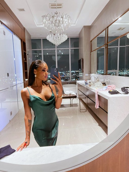 Wifey. https://t.co/1bX0mKWWPh