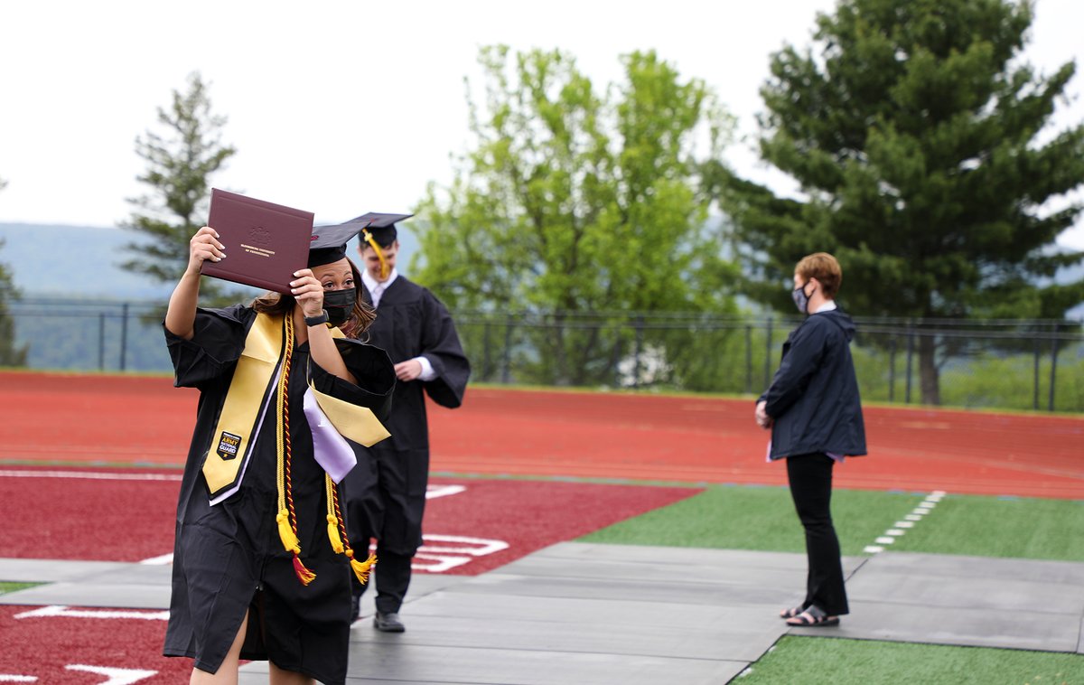 BloomsburgU's tweet image. “It’s time for you to enter a world that’s in desperate need of your minds and ability. Be resilient and conjure up the courage to share your amazing story and unique skills to re-scaffold us a better humanity.” — #BUClass2021 President Brittany Stephenson 🎓🐾 #BloomOnward