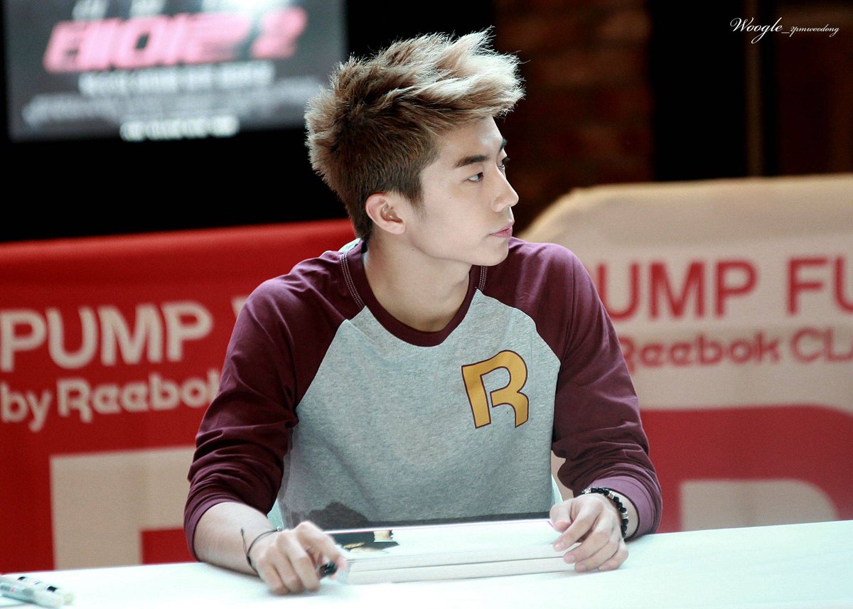 얼굴이 쬐만해서 머리를 위로위로 막 올려놔도 괜찮은듯.. 더한것도 있지만...