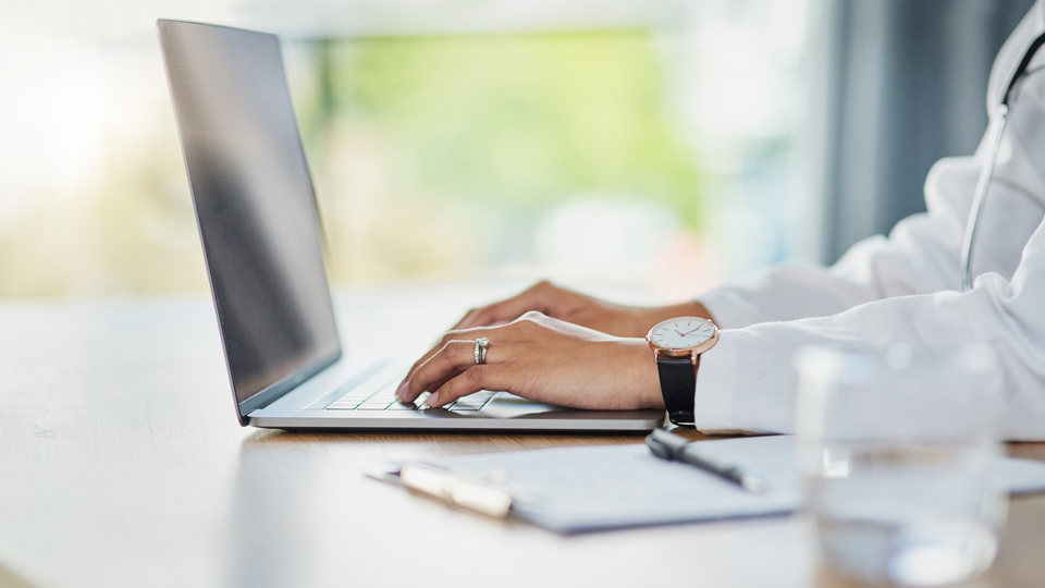 Optometrist and founder of <a href="/GetOcuShield/">Ocushield</a> <a href="/Dhruvin_M/">Dhruvin Patel</a> shares with us one thing he could not live without in practice. He discusses the importance of practice management software in allowing him to be efficient and effective when testing eyes. ow.ly/370g30rHQmA #OT