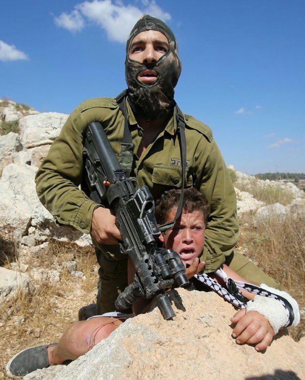 Ranaalawneh4's tweet photo. This is what israel are doing.
💔💔
#GazzaUnderAttack 
#غزة_تحت_القصف https://t.co/a10KvotnJh
#GazaUnderAttak https://t.co/Jd2uPshW9k