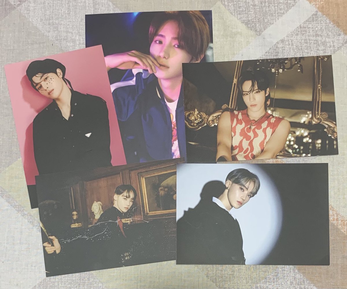 deobideobibi's tweet photo. [ ic/ wts/ lfb ] 

The Boyz Random Album &amp; Non - Album Inclusions ( photocards, photozines, postcards ) 

☁️ onhand
☁️ check thread for prices 
☁️ dm / comment for questions

@tbzmerchph  @TheBNSrt pls help rt ✨ https://t.co/idKHnq49se