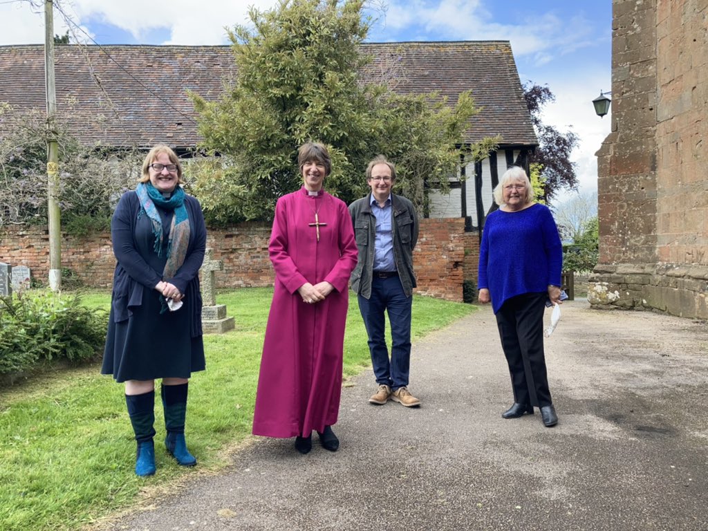 BishGloucester's tweet photo. Wonderful to be with #LeadonVale Benefice @GlosDioc this morning on their journey of  #lament #Hope #Joy A great sense of life &amp; community ... Thankyou @ratryn https://t.co/5E5N16f6iE