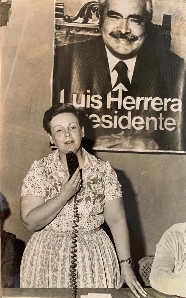 Hoy está de cumpleaños Doña Flor Conde de Bello, ejemplo de fortaleza, bondad y rectitud. Firme defensora de los principios socialcristianos. Hasta ella nuestra felicitación y agradecimiento por ser un ejemplo vivo a seguir.