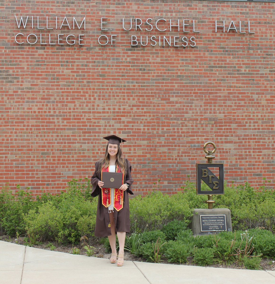 alex dixon tweet media