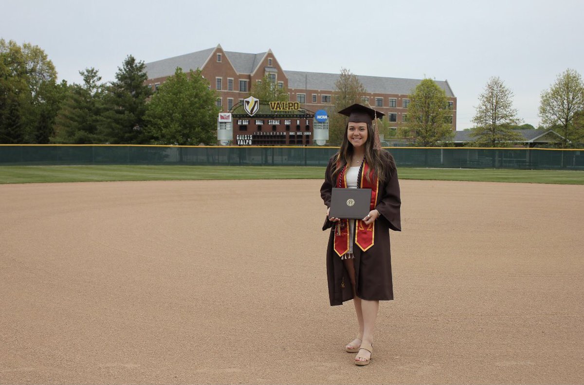 alex dixon tweet media