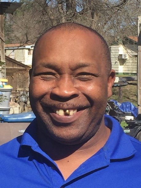 NETXHabitat's tweet image. Craig, an Army veteran, had been unemployed for eight months. The critical repair team replaced his home&apos;s siding and roof. Read Craig&apos;s full story here. #NETexasHabitat #NETHFH #partnerstory ow.ly/jSqW30rGBA8