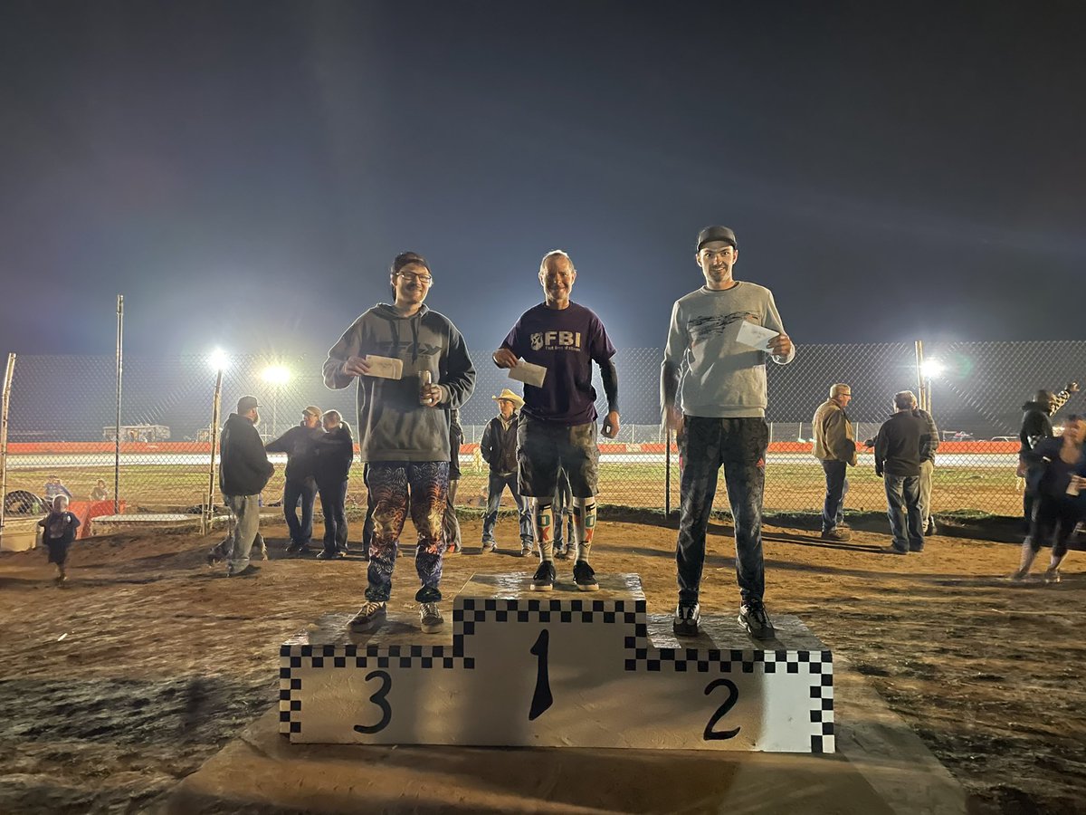 Jake Magee tweet media