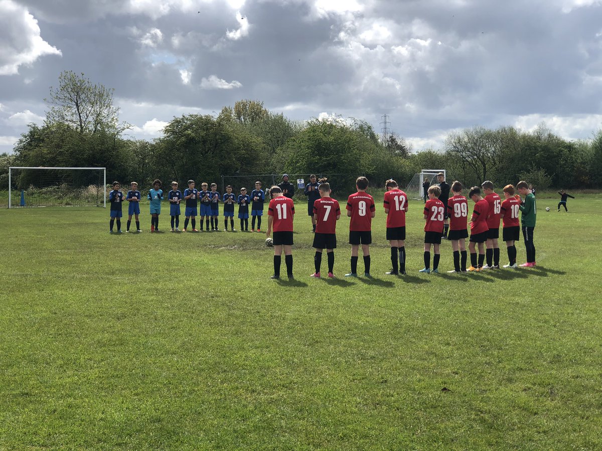 My boys paying their respects this morning for Jordan Banks
A hard fought 2-1 over Daisy Hill 
Think thats win 16 from 16 
#PEPKAY 
<a href="/robinparkfc/">Robin Park Fc</a>