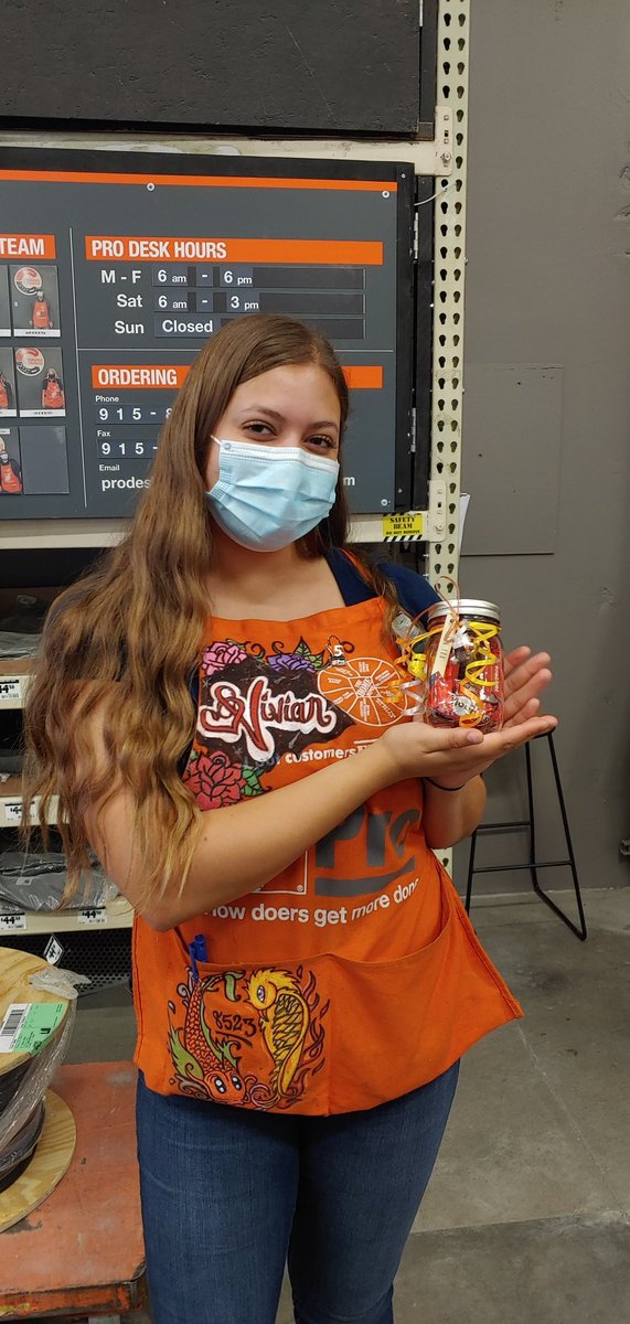 Happy 1 year anniversary @8523Voa @Fuerstenberg15 <a href="/raulmor78730856/">raul morales</a> #HappyAnniversary #homedepot