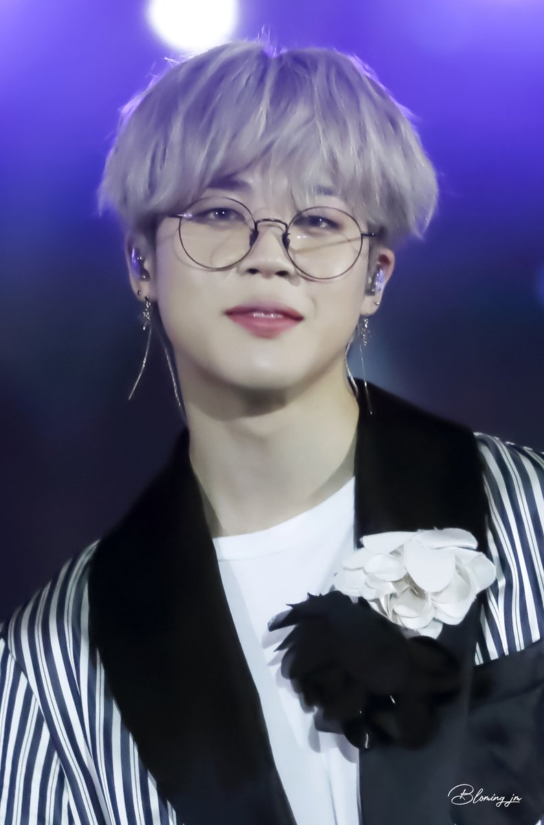 Blooming_JM_'s tweet photo. 191227 KBS 가요대축제 

🐬

#지민 #JIMIN #JM #BTS #방탄소년단 
@BTS_twt https://t.co/AbPFAbxbEP