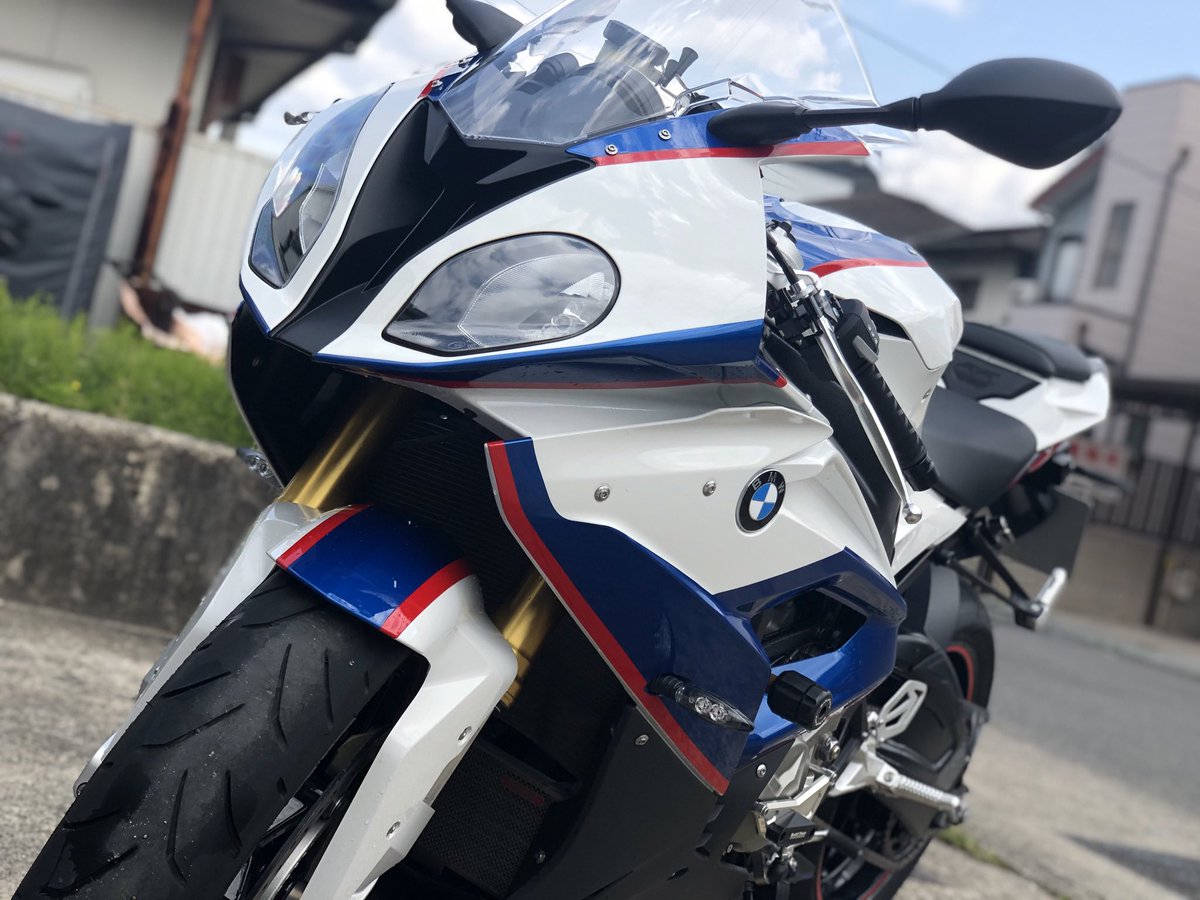 Cell_mon3's tweet image. #バイク乗りとして軽く自己紹介

名前    Cell
バイク S1000RR ホーネット APE50
歳        24
住み    愛知
好き    カスタム､ツーリング､タイヤが付いてるもの
嫌い    非常識､雨､暑いの寒いの
悩み    バイク乗れてない
一言    怖いひとじゃないよ♡