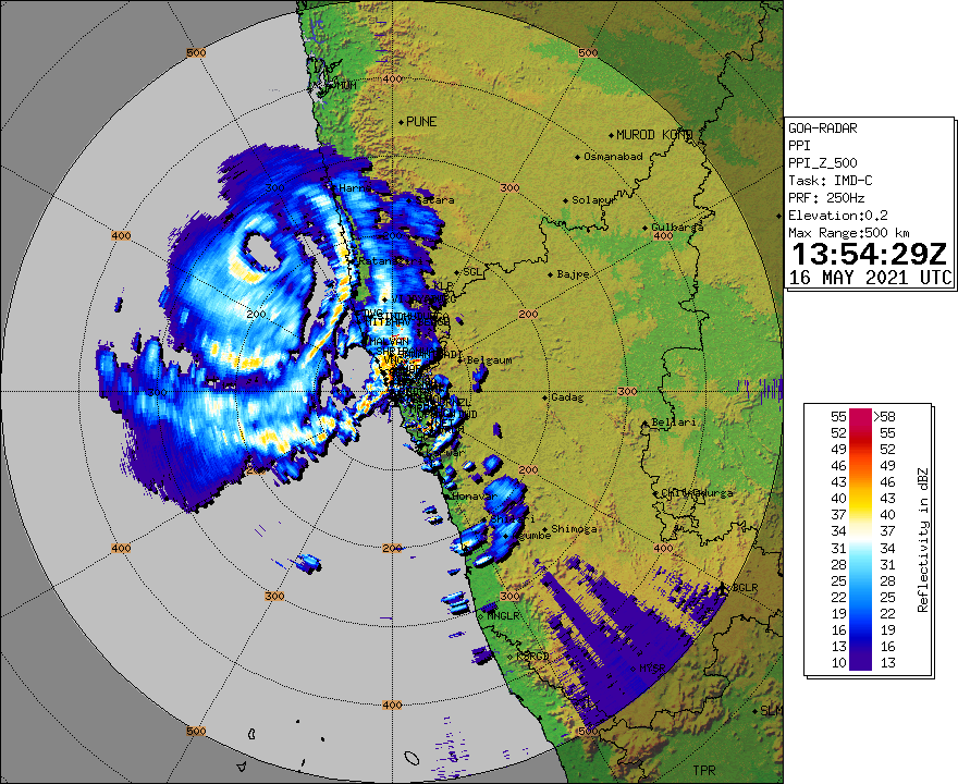 Indiametdept's tweet photo. The Very Severe Cyclonic Storm “Tauktae” over eastcentral
Arabian Sea about 190 km northwest of Panjim-Goa, 270 km
south-southwest of Mumbai, 510 km south-southeast of Veraval (Gujarat). It likely to intensify further during next 24 hours. https://t.co/8ulWPqyTwS