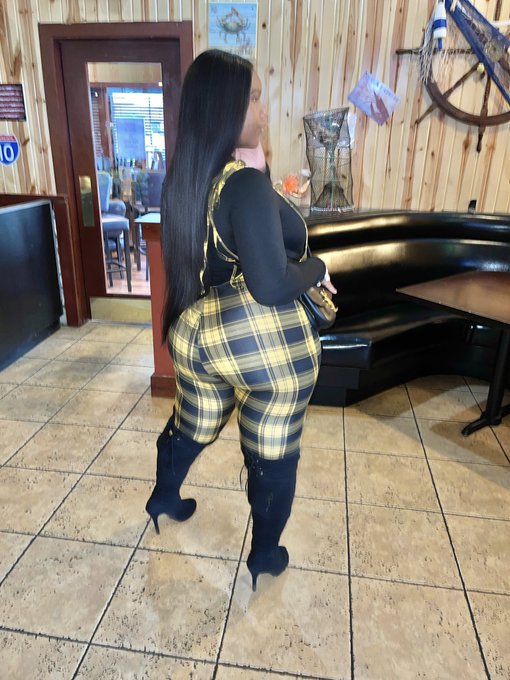 #9monthspregnant https://t.co/LyigWqqgVf<a href="/tag/9monthspregnant"class="tags">#9monthspregnant</a>