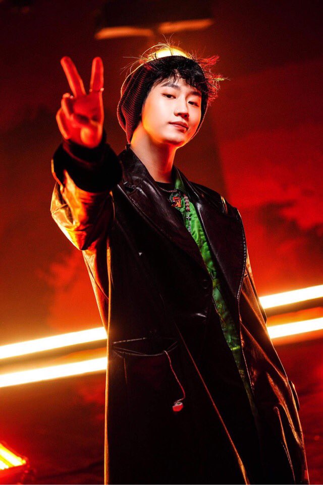 hienc5s2's tweet photo. Chuyên mục không bao giờ hết ảnh. Có bạn nào hết dung lượng điện thoại vì album ảnh không ? :))
#StandWithAK 
Mình không biết xoá bớt gì đây. https://t.co/8VisaADUqw
