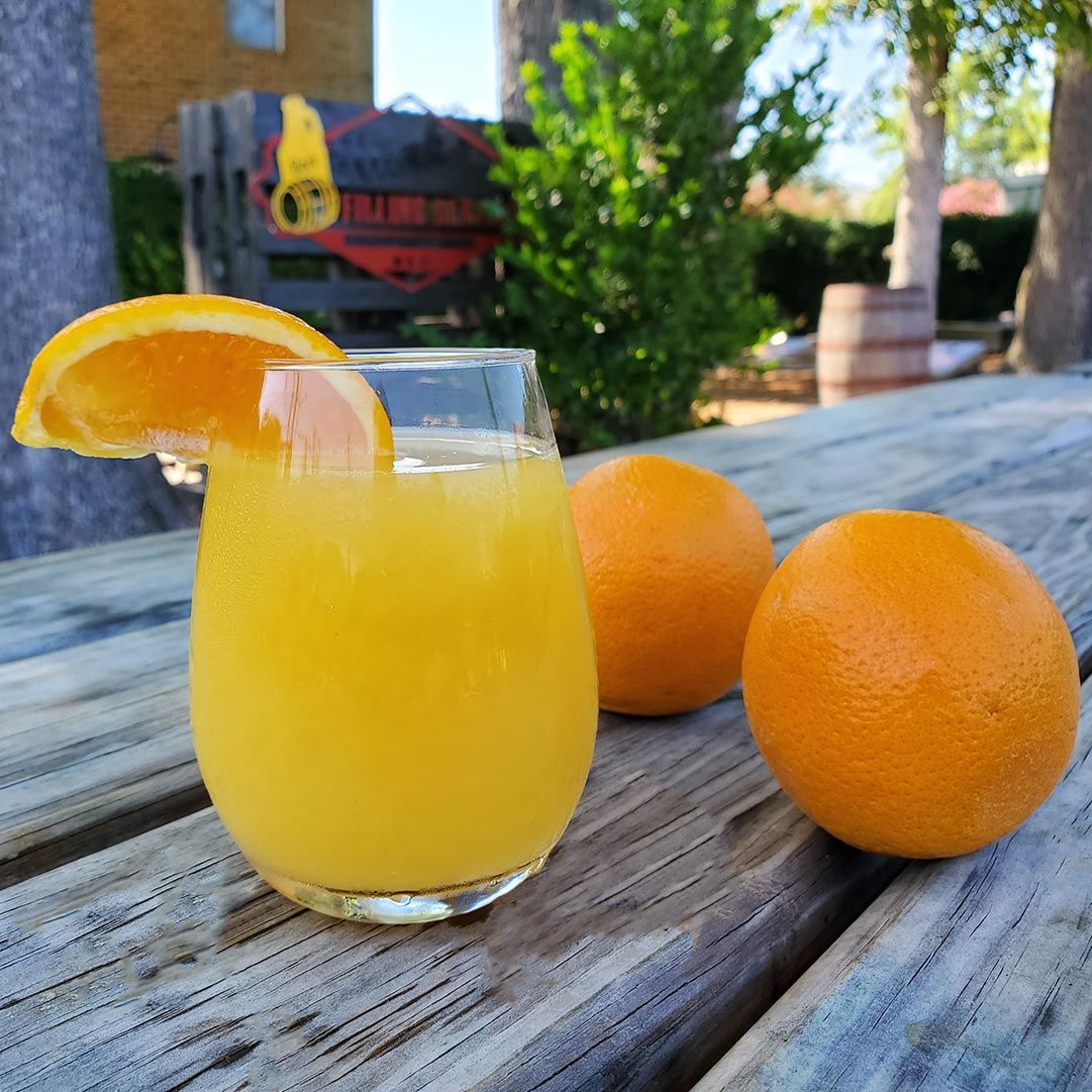 Hanks_Norfolk's tweet photo. The weather is beautiful, the cocktails are tasty, and we’re pouring your favs. Come enjoy $12 mimosa buckets in the backyard with us all day. Our $12 Mimosa Bucket is a bottle of champagne, and a jar of orange juice for you and a friend.

#mimosa #myHanks #HanginWithHank #hanks https://t.co/hlV81pxEsd