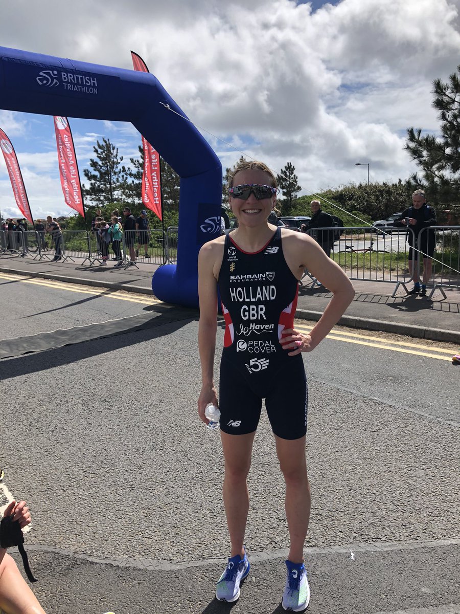 Llanelli has seen some talented Triathletes race over the years but a privilege to have  <a href="/VixHolland/">Vicky Holland</a> race with us today - Olympic Bronze in ‘16, World Champion ‘18 and a win in Llanelli in  ‘21. Good Luck in Tokyo 👍Pob Lwc from 🏴󠁧󠁢󠁷󠁬󠁳󠁿<a href="/HL_Activities/">Healthy Life Activities</a>