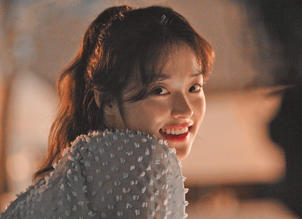 Nyeong-an! I hope everyone had a good week. ✨ Also, don’t forget to tune into #DoomAtYourService @ 9PM on tvN to brighten up your next Monday and Tuesday night. Set your alarm, guys! 😛💓