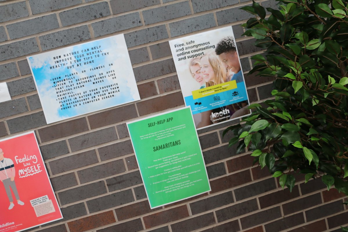 SwindonAcademy1's tweet photo. Messages from staff and information about mental health created lovely break and lunch conversations in our back to nature canopy area this week #mentalhealth 🌳🐦🌻🌼 https://t.co/5eN7UELwCU
