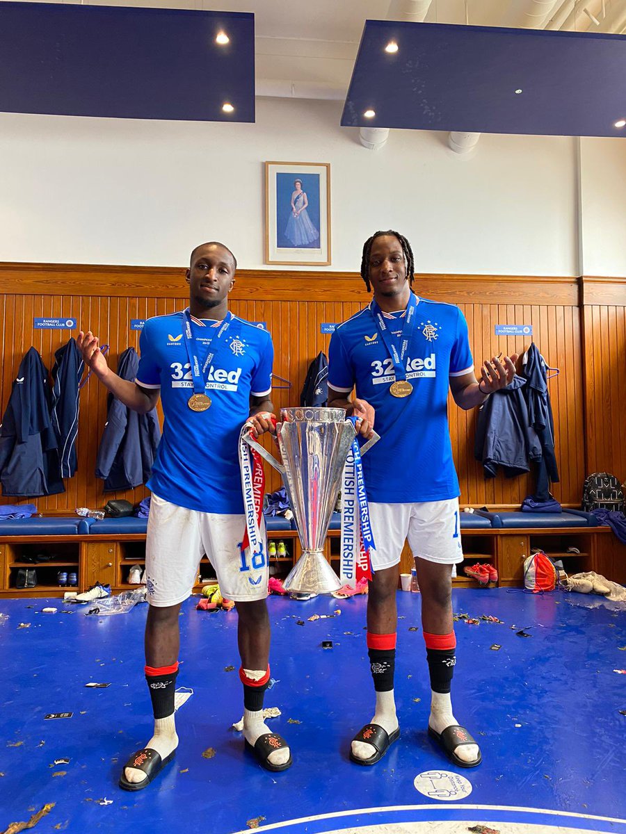 J_Aribo19's tweet photo. CHAMPIONS 55 🏆💙 #Undefeated https://t.co/9KDxnsup0f