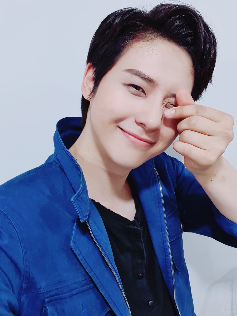 happy_cnu616's tweet photo. 210516 #신우 뮤지컬 '광주' 광주공연 

@B1A4_CNU

#B1A4 #비원에이포 #신우 #シヌゥ #CNU https://t.co/yrbqCHXcMv