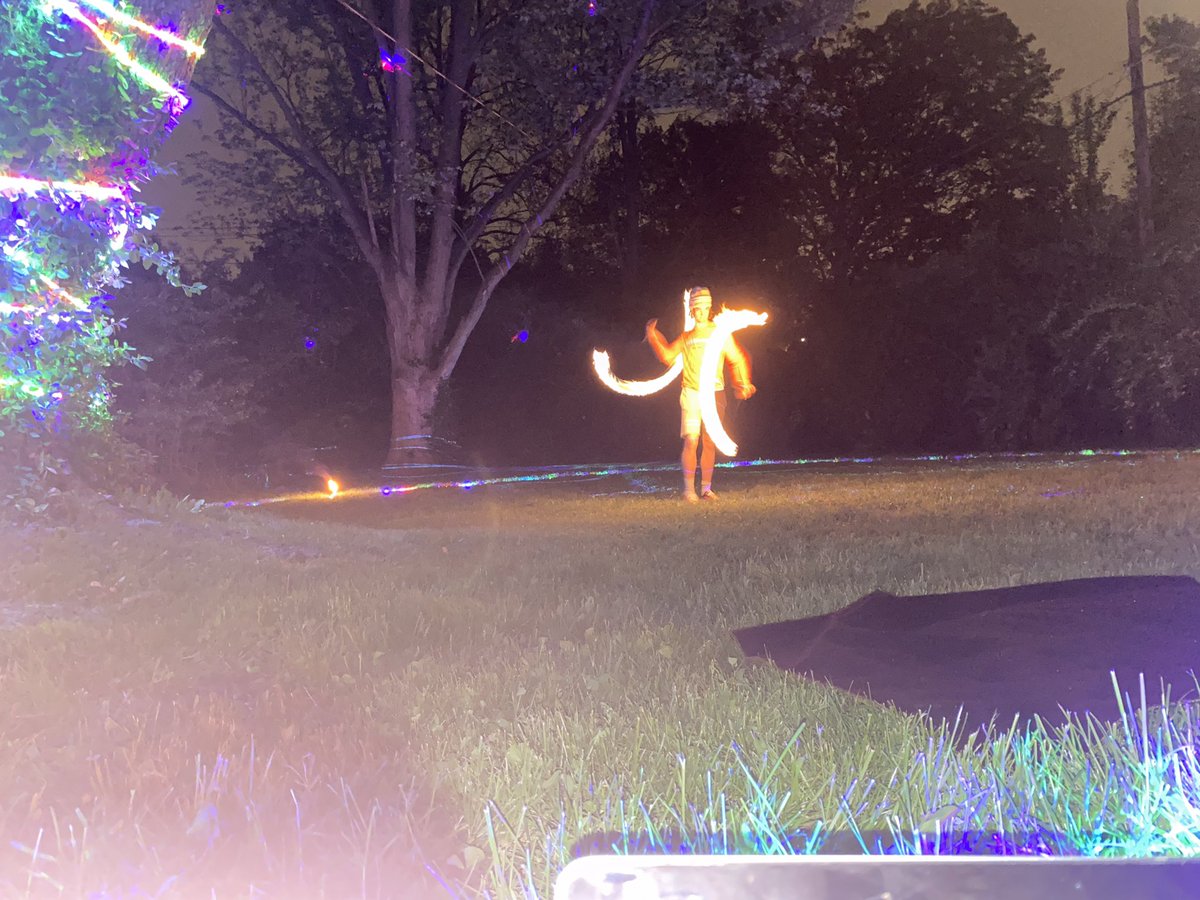 rushedantics tweet media