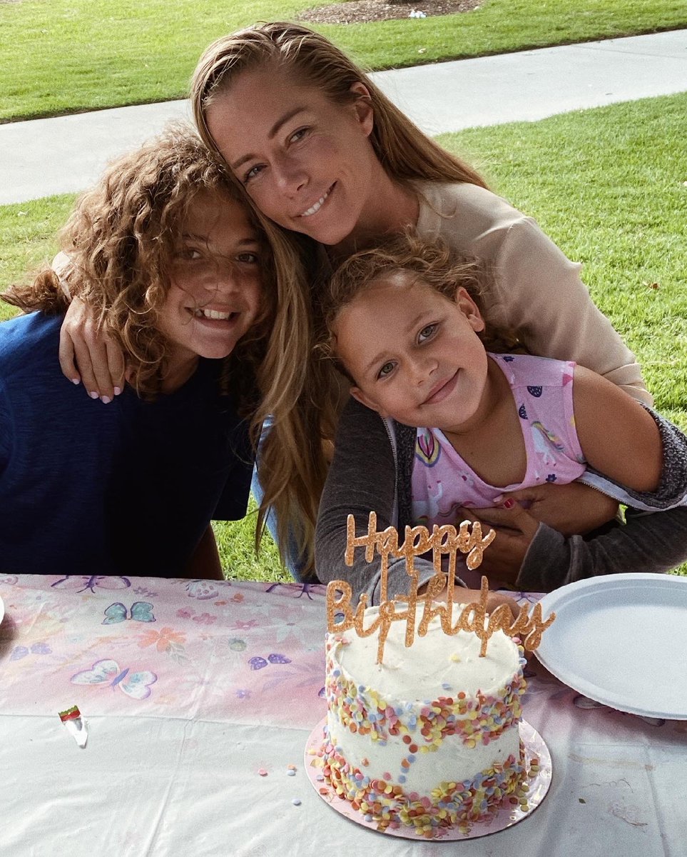 KendraWilkinson's tweet photo. Happy 7th birthday to my beautiful, smart, loving daughter Alijah. BFFs since day 1 💕 https://t.co/lheMegzYAs