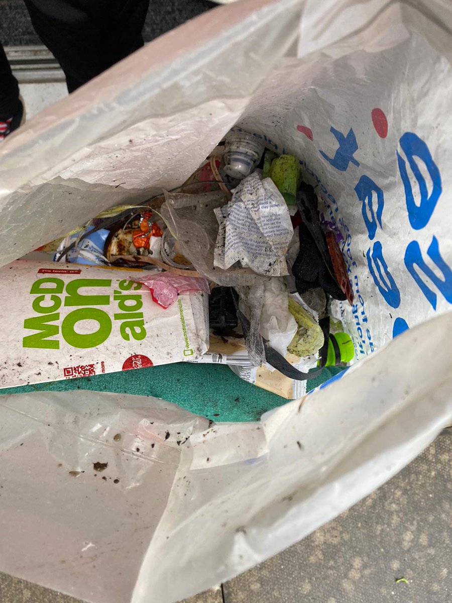 danielle_hole's tweet photo. @TanfieldPrimary J has been learning about the environment in pre-school so asked to go litter picking around our estate with his big brother also helping 🏡 🧃🥡 🗑 https://t.co/TkJAOkxVYK
