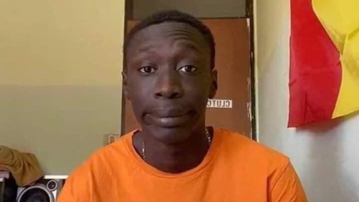 MIPserable's tweet image. - ¿Padece alguna enfermedad crónica? 
-No.
-¿Toma algún medicamento?
-Metformina, Lord-satan.