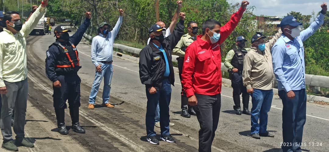 Cumpliendo los lineamientos de nuestra A/J <a href="/gestionperfecta/">Carmen Meléndez</a>  a través de  <a href="/PalenciaEndes/">GD Endes Palencia Ortiz</a> quien superviso los trabajos en la Avenida Boyaca Cota mil en el #municipiosucre  bajo las directrices del <a href="/JoseVRangelA/">José Vicente Rangel A</a> en el marco del plan Caracas patriota bella y segura