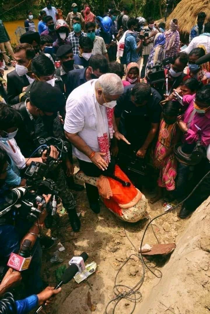 HinduRage7's tweet photo. ये ऋण कैसे उतरेंगे ? https://t.co/vhmKBjRI9t