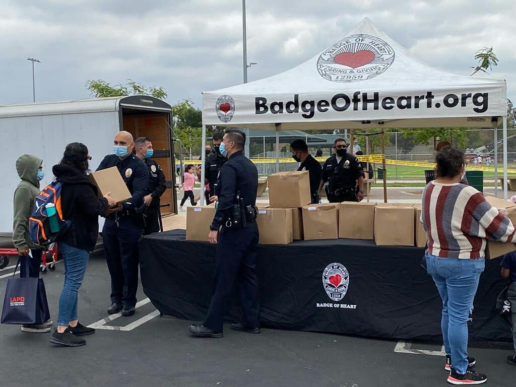 Thank you to @Target located on Victory & Vineland in North Hollywood for donating drinks for our supply box give-away (food, diapers & roys) @LAPDNorthHwdDiv @Badgeofheart