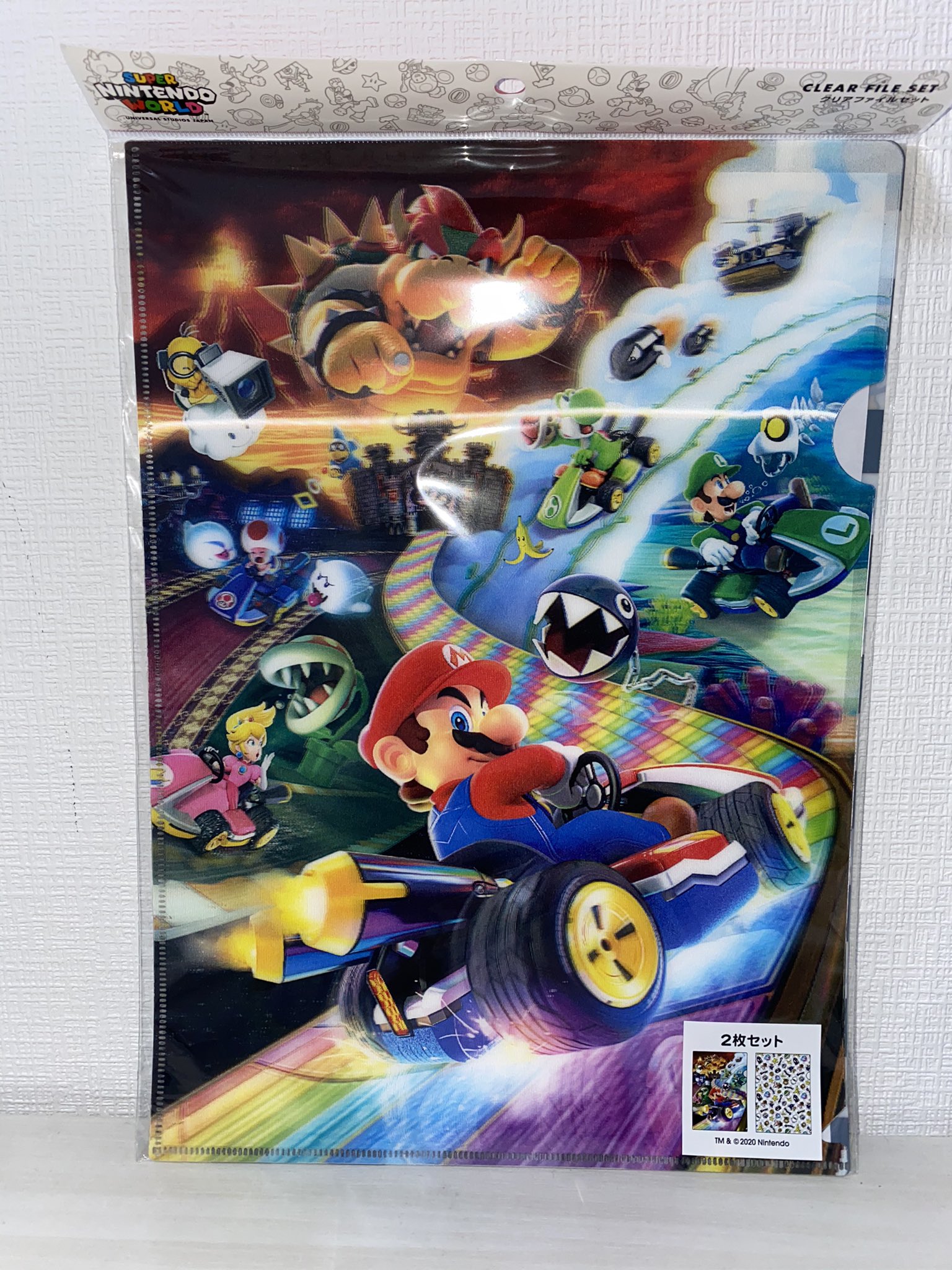 Gbaルイブラ スーパーニンテンドーワールドの購入品 マリオカートのクリアファイルセット アイテム がいっぱい描かれたクリアファイルとユニバーサルスタジオのオリジナルイラストが描かれたクリアファイルの2枚セットです スーパーニンテンドーワールド