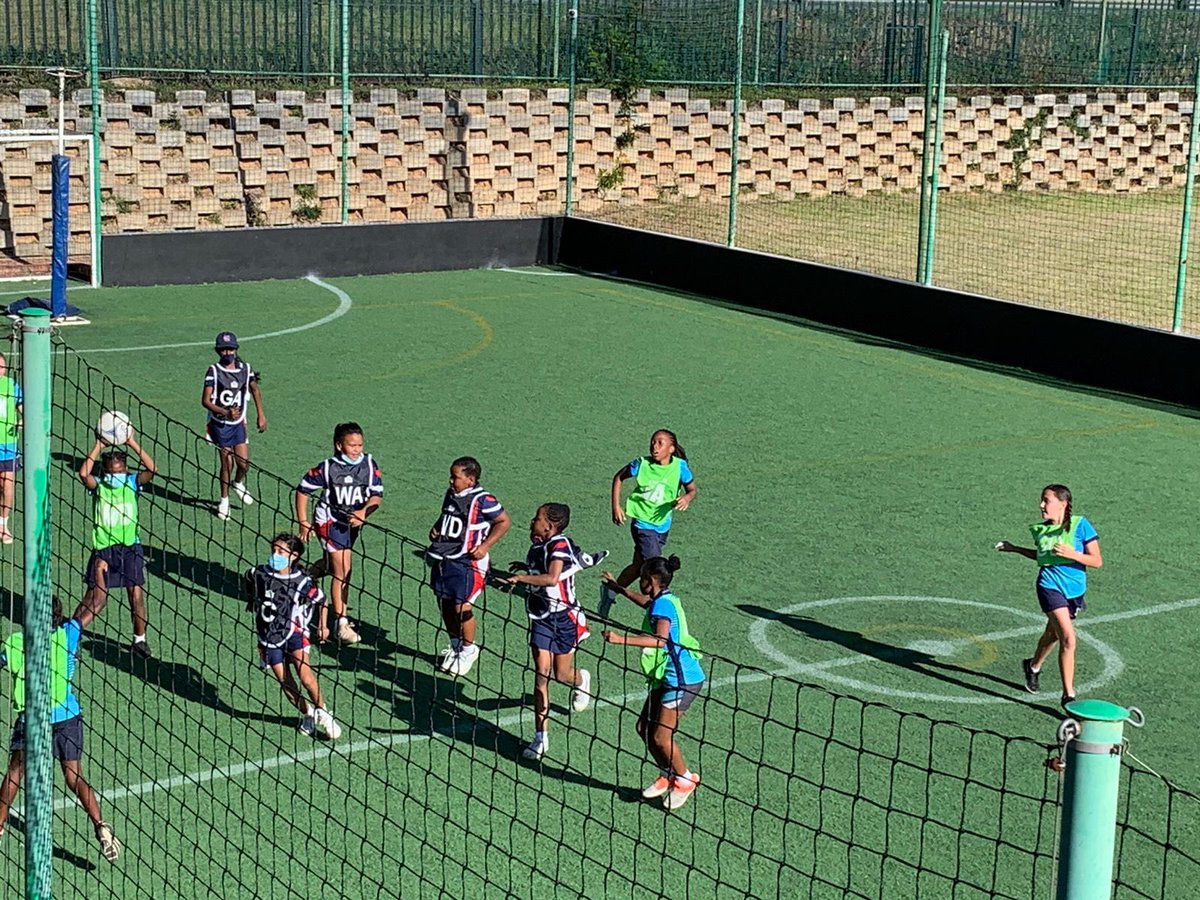 CHPCougars's tweet photo. First fixture of the season for our senior netballers against Kings College. Loads of fun and some awesome results. https://t.co/Uqz6Qj7kwr