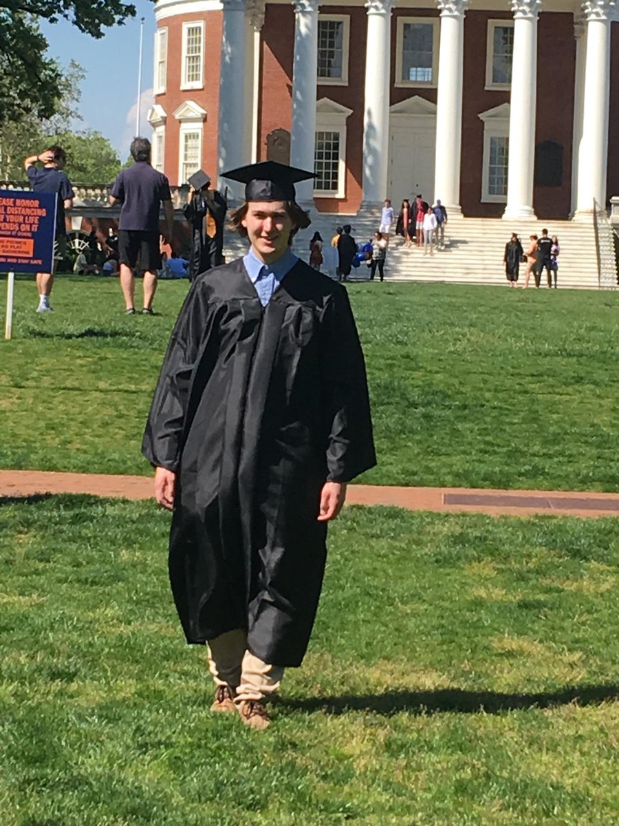 LifeTreas's tweet image. Congrats Michael!!!
#UVAGrad #UVA2020